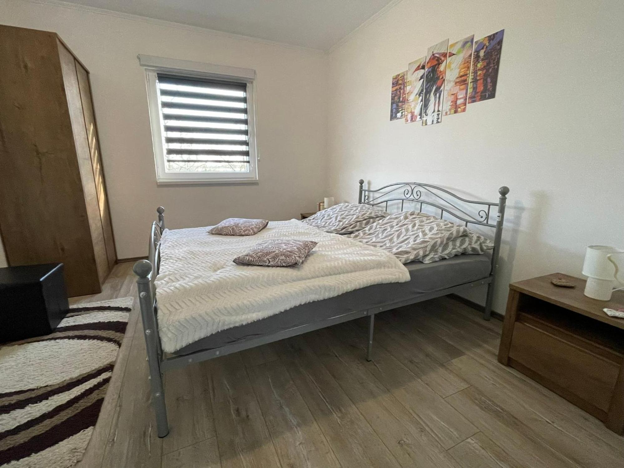 Fullhouse Apartmanhaz Zamardi Exterior photo